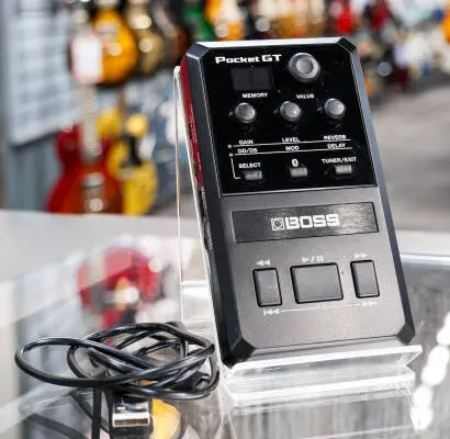 BOSS - Pocket GT Pocket Effects Processor and Practice Companion 2